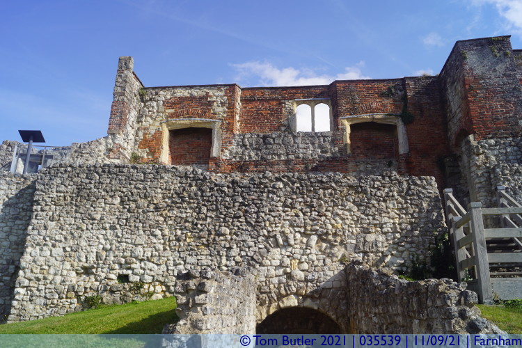 Photo ID: 035539, Castle ruins, Farnham, England