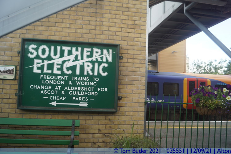 Photo ID: 035551, 20th and 21st Century Electrics, Alton, England
