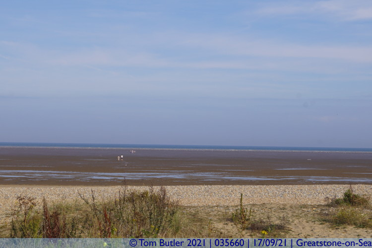 Photo ID: 035660, Beach at low tide, Greatstone-on-Sea, England