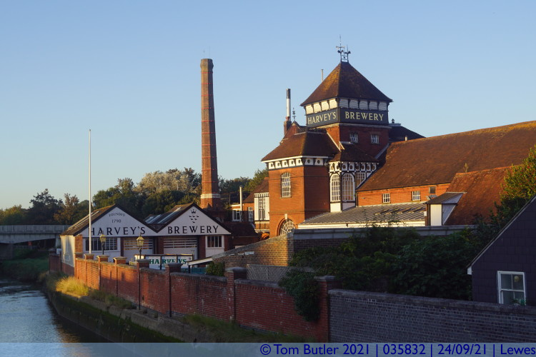 Photo ID: 035832, Harvey's Brewery, Lewes, England