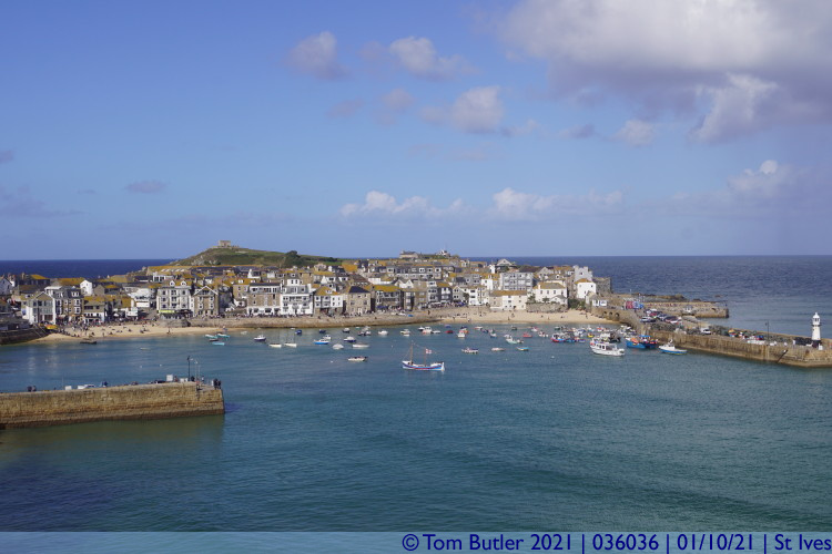 Photo ID: 036036, Looking down on the Harbour, St Ives, Cornwall