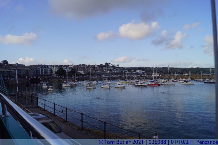 Photo ID: 036088, Inner Harbour, Penzance, Cornwall