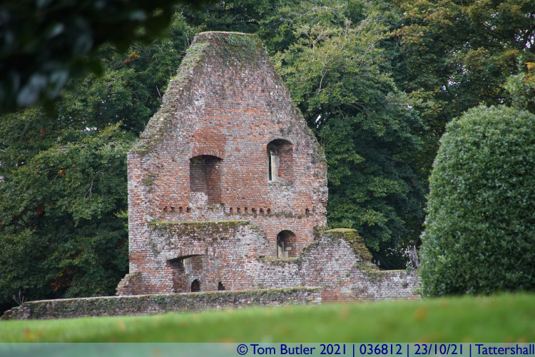 Photo ID: 036812, Ruins of the stable block, Tattershall, England
