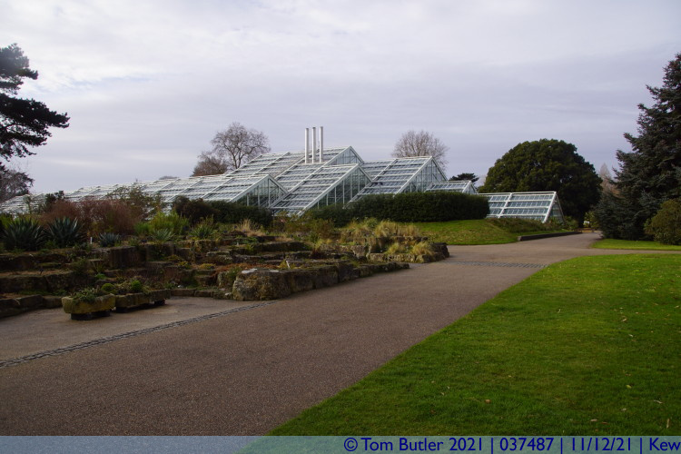 Photo ID: 037487, Princess of Wales Conservatory, Kew, England