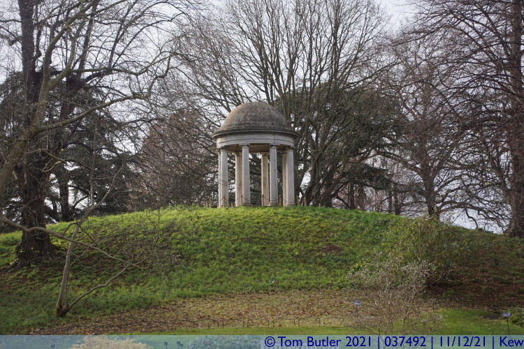 Photo ID: 037492, Temple of Aeolus, Kew, England