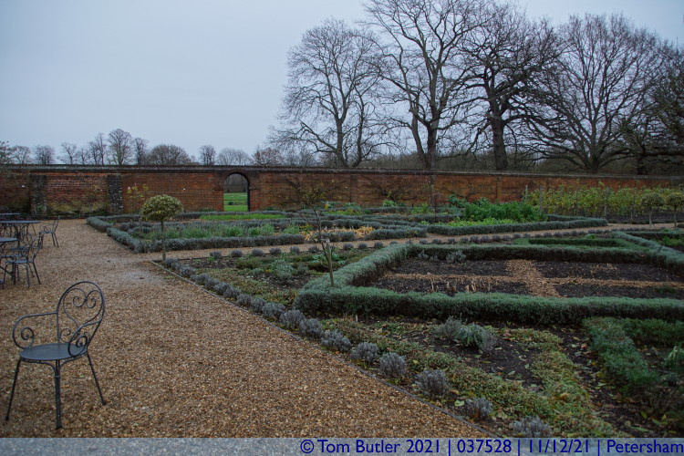 Photo ID: 037528, Orangery Garden, Petersham, England