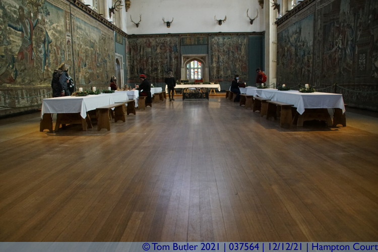 Photo ID: 037564, Great Hall, preparing for a feast, Hampton Court, England