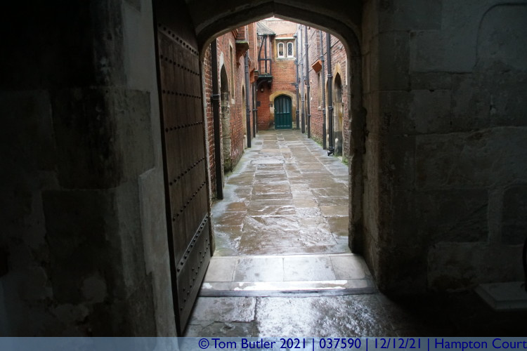 Photo ID: 037590, View through the passageways, Hampton Court, England