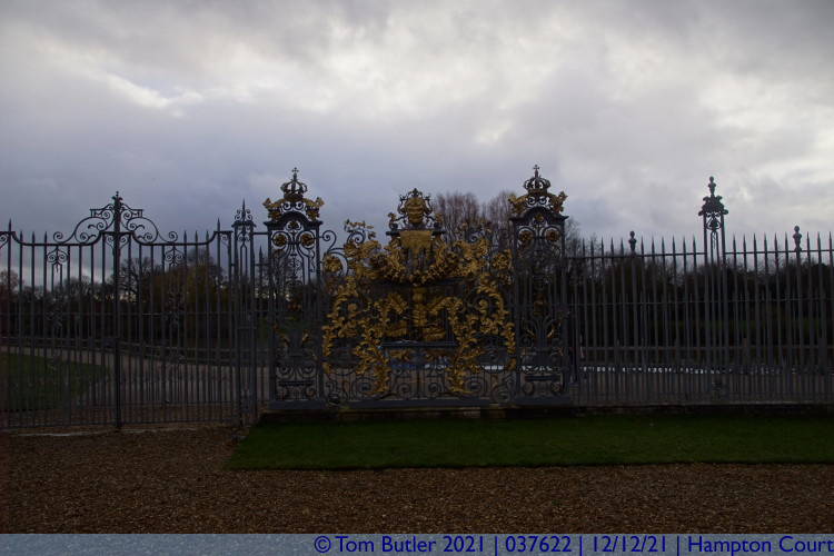 Photo ID: 037622, Ornate ironwork, Hampton Court, England