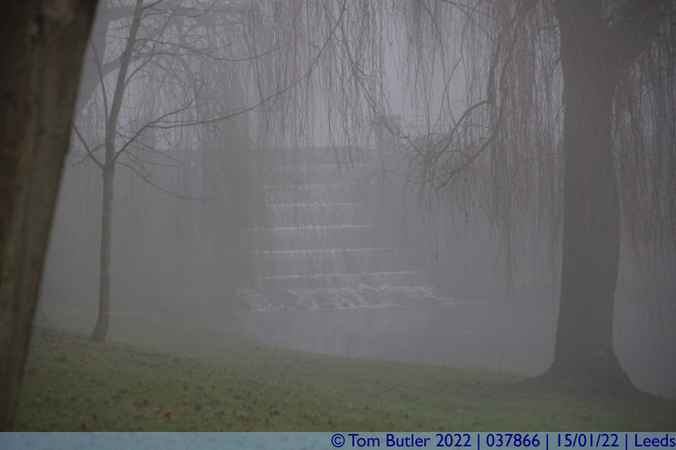 Photo ID: 037866, Misty waterfall, Leeds, England