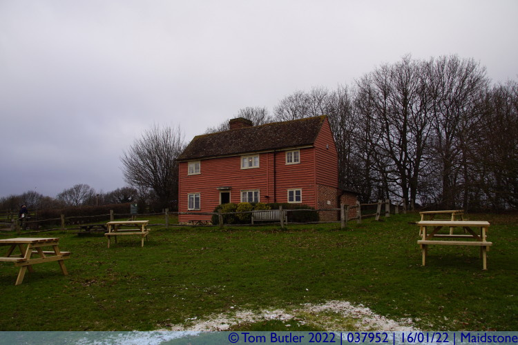 Photo ID: 037952, Old Farmhouse, Maidstone, England