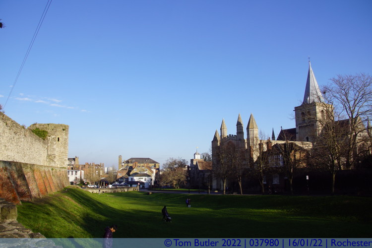 Photo ID: 037980, Cathedral and castle moat, Rochester, England