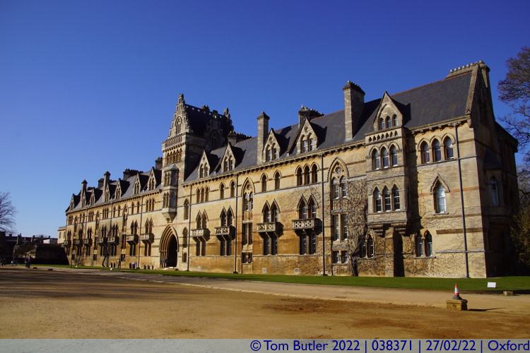 Photo ID: 038371, Approaching Christ Church College, Oxford, England