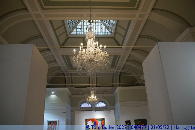 Photo ID: 040477, Inside the Mercer Gallery, Harrogate, England