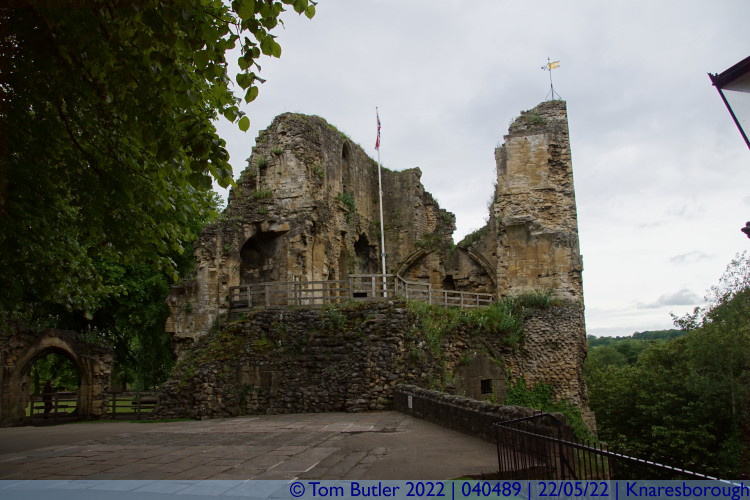 Photo ID: 040489, Approaching the castle, Knaresborough, England