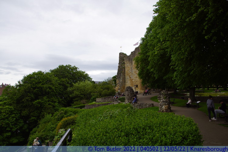 Photo ID: 040502, In the castle area, Knaresborough, England