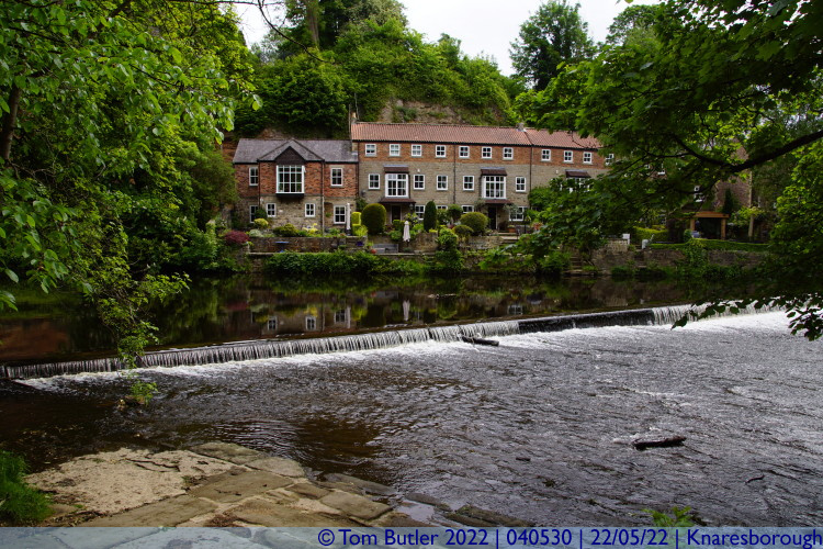 Photo ID: 040530, The Weir, Knaresborough, England