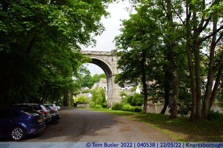 Photo ID: 040538, Approaching the viaduct, Knaresborough, England