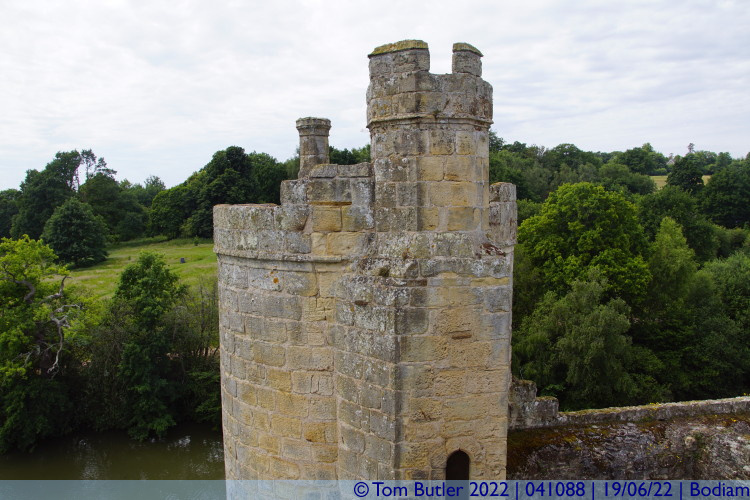 Photo ID: 041088, SW Tower from the Postern Tower, Bodiam, England