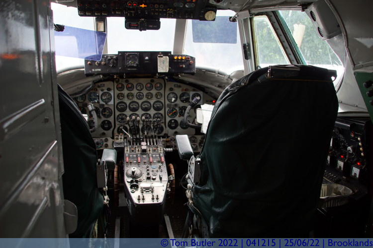 Photo ID: 041215, Cockpit of the Viscount, Brooklands, England