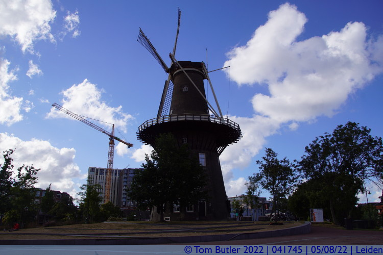 Photo ID: 041745, Side view of the Windmill, Leiden, Netherlands