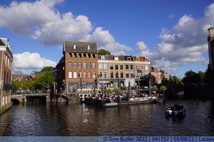 Photo ID: 041757, Confluence of the Old and New Rhein, Leiden, Netherlands