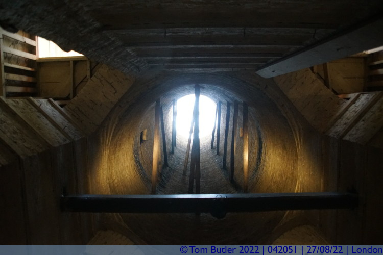 Photo ID: 042051, Inside a cast of a Roman column, London, England