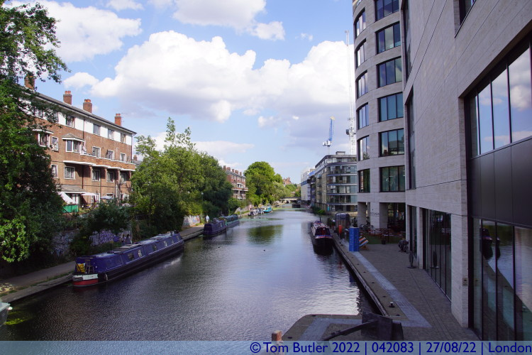 Photo ID: 042083, Looking down Regents Canal, London, England