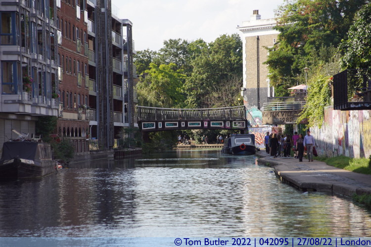 Photo ID: 042095, Looking down the Regents Canal, London, England