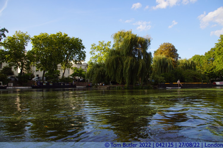 Photo ID: 042125, View across Little Venice, London, England