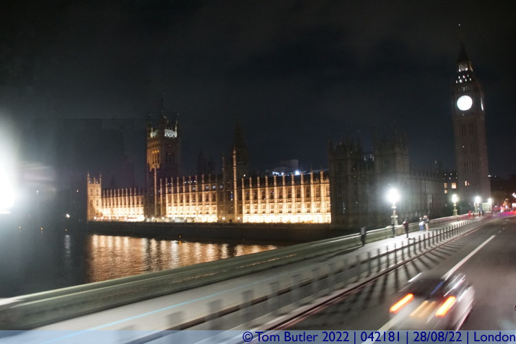 Photo ID: 042181, Crossing Westminster Bridge, London, England
