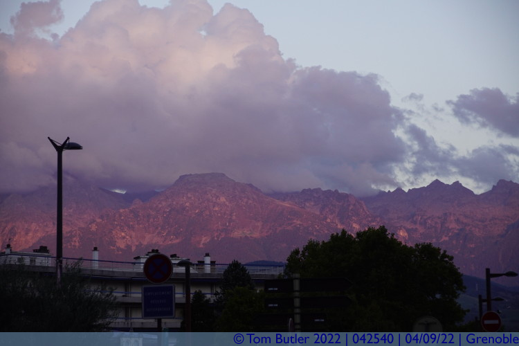 Photo ID: 042540, Mountains glowing red, Grenoble, France
