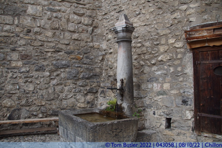 Photo ID: 043058, Castle water supply, Chillon, Switzerland