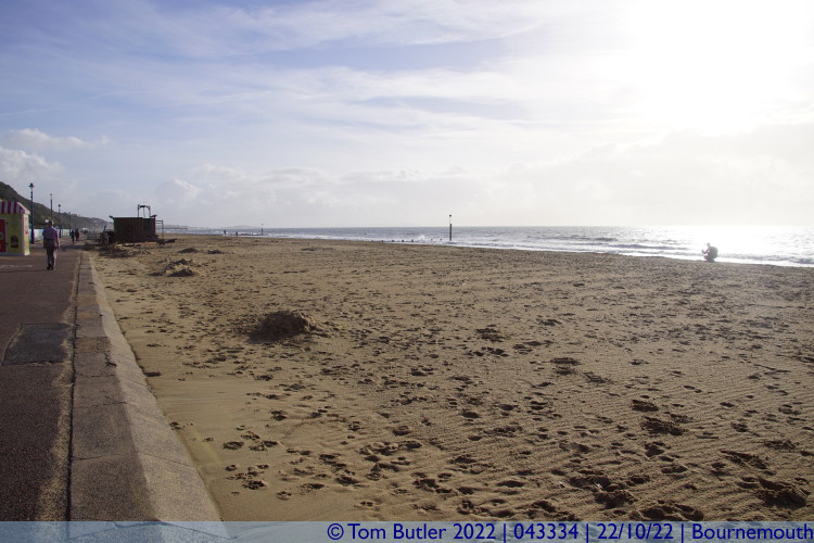 Photo ID: 043334, On the beach, Bournemouth, England