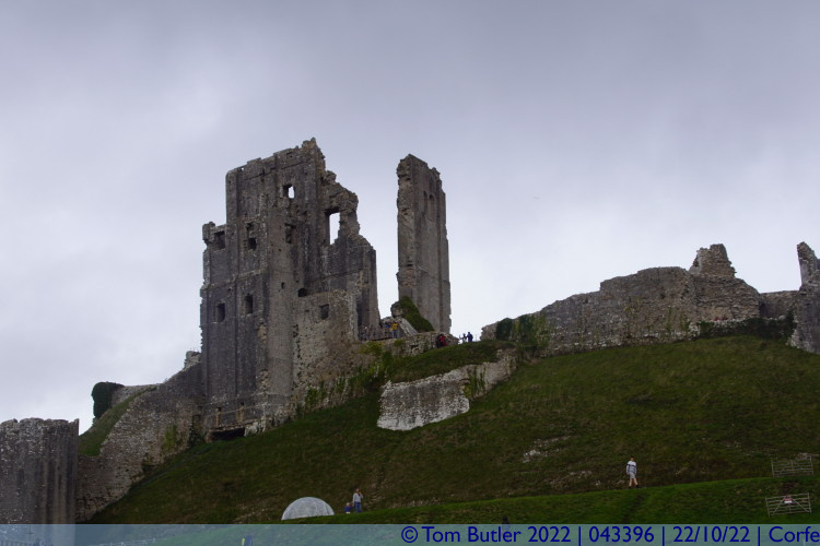 Photo ID: 043396, The Keep from inside the castle walls, Corfe, England