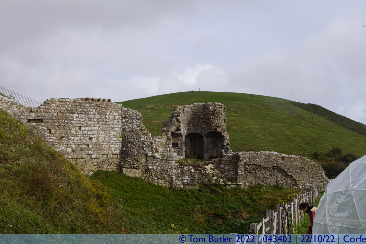 Photo ID: 043403, Castle walls and next hill, Corfe, England