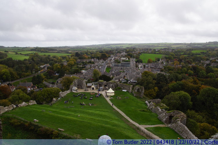 Photo ID: 043418, Curtain wall and town, Corfe, England