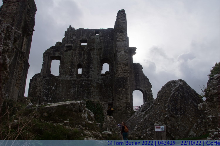 Photo ID: 043429, Castle Keep, Corfe, England