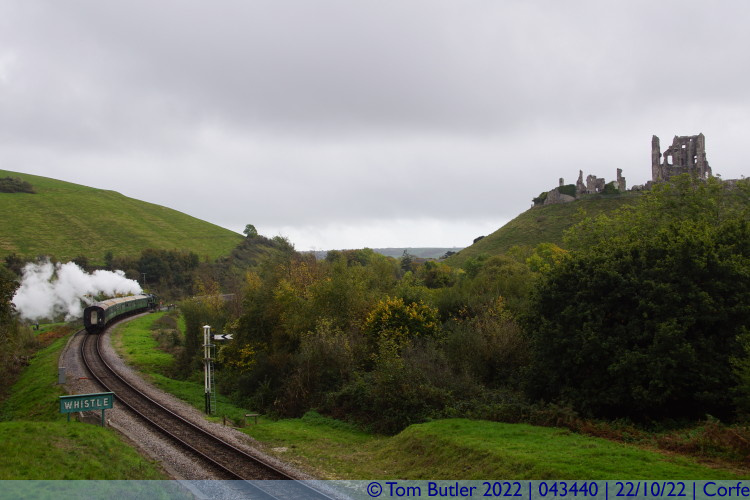 Photo ID: 043440, Castle and Steam Train, Corfe, England