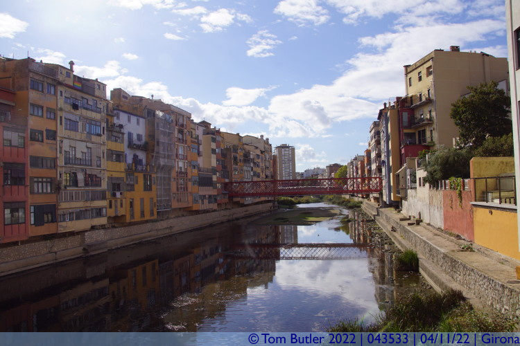 Photo ID: 043533, On the Pont de Sant Agust, Girona, Spain