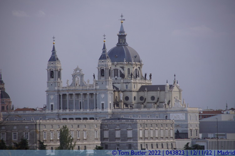 Photo ID: 043823, Catedral de Santa Mara la Real de la Almudena, Madrid, Spain