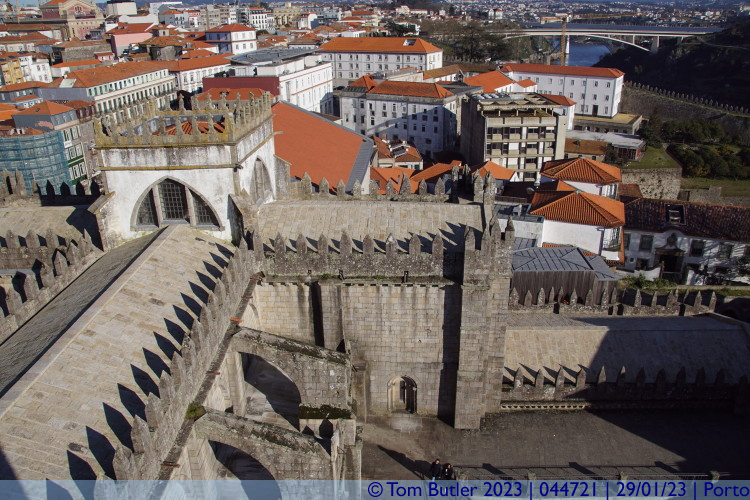Photo ID: 044721, Crenelated Cathedral, Porto, Portugal