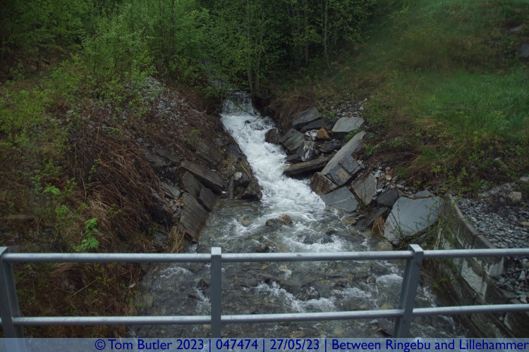 Photo ID: 047474, Crossing a stream, Between Ringebu and Lillehammer, Norway
