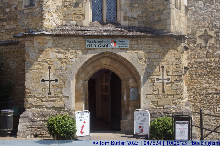 Photo ID: 047624, Entrance to the Gaol, Buckingham, England