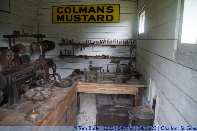 Photo ID: 047956, Cobblers workshop, Chalfont St Giles, England