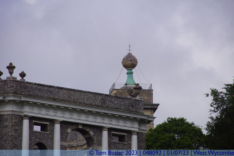 Photo ID: 048092, Golden Ball on St Lawrence Church, West Wycombe, England