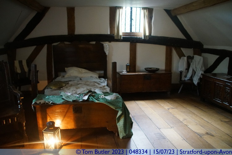 Photo ID: 048334, Bedroom, Stratford-upon-Avon, England