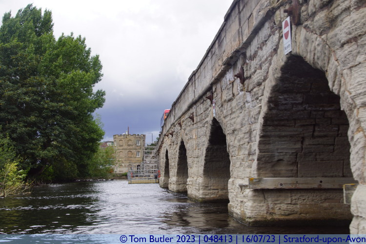 Photo ID: 048413, Looking along Clopton Bridge, Stratford-upon-Avon, England