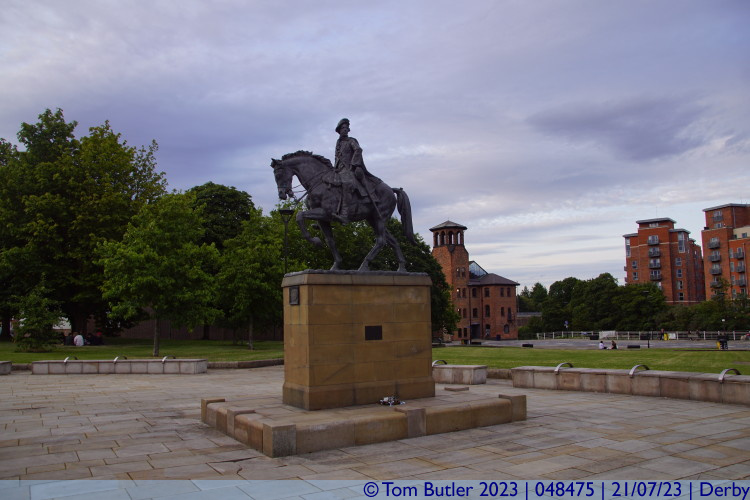Photo ID: 048475, Bonnie Prince Charlie Statue, Derby, England