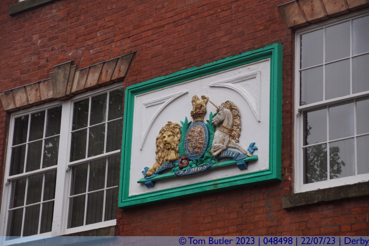Photo ID: 048498, Royal crest, Derby, England